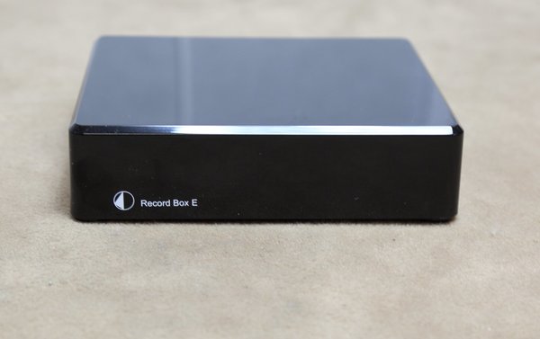 Pro-Ject Record Box E schwarz Phono Vorverstärker mit USB / für MM & MC-Systeme