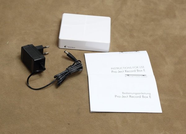 Pro-Ject Record Box E weiss Phono Vorverstärker mit USB / für MM & MC-Systeme