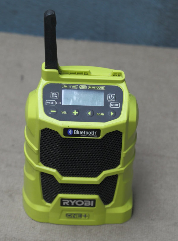 Ryobi R18R-0 One+ 18V Akku UKW Baustellenradio Bluetooth®, USB, AUX