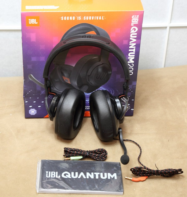 JBL Quantum 200 schwarz Over-Ear Gaming-Headset Kopfhörer, kabelgebunden