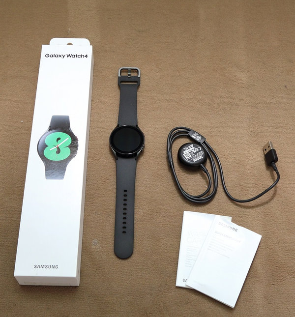 Samsung Galaxy Watch4 Bluetooth Aluminiumgehäuse 40mm schwarz