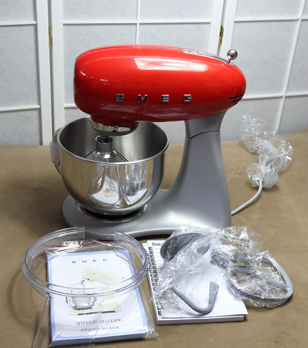 Smeg SMF02RDEU 4,8 L Küchenmaschine rot 800W Design 50's Style
